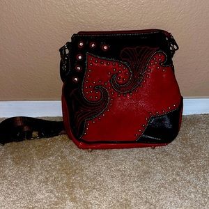 This is a western bag never used.